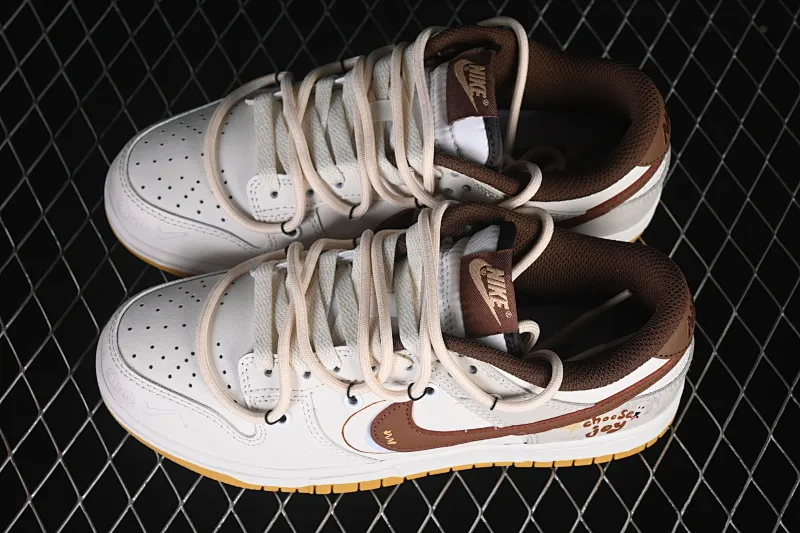 All categories Nk SB Dunk Series Nk SB Dunk Low High-end customized low-top sneakers Nike SB Dunk Low Strap style High-end customized low-top casual skate shoes HM3695-071
